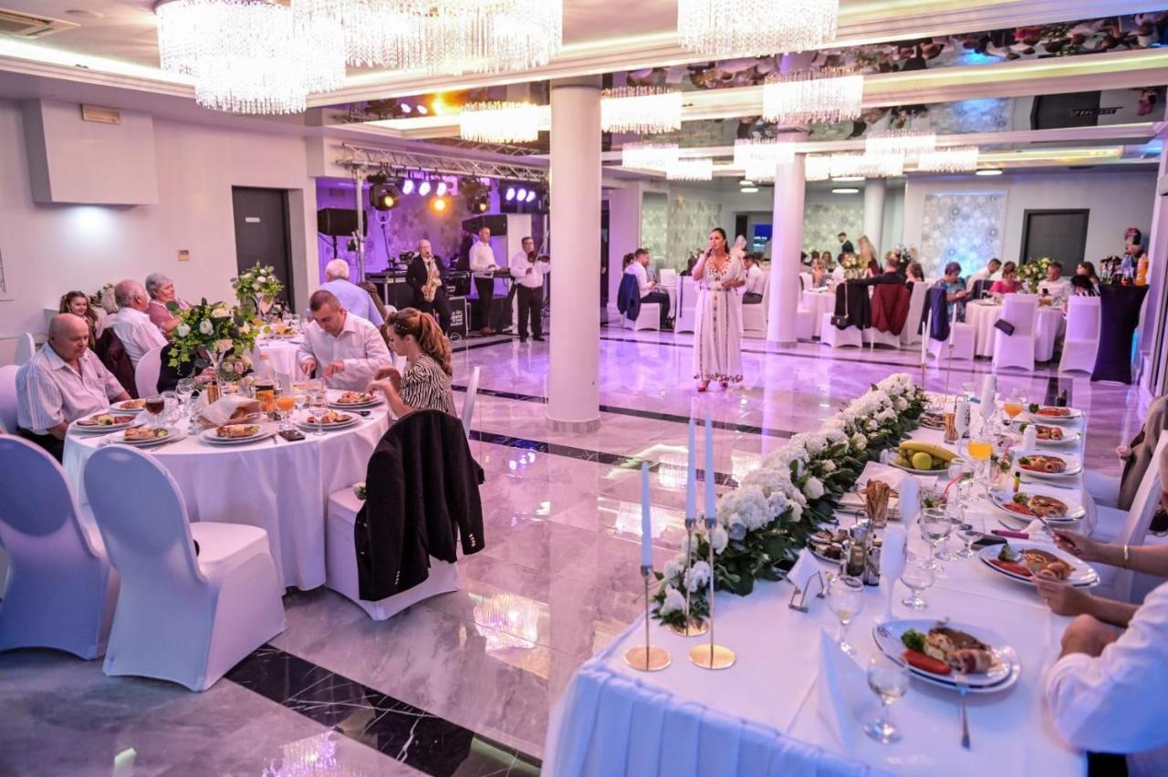 Grand Master Hotel ديج المظهر الخارجي الصورة